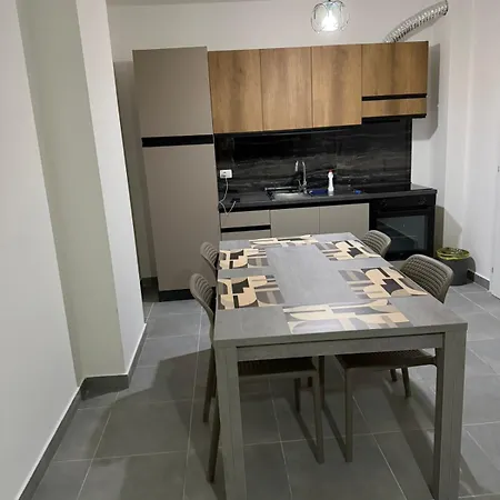 Bana's 2 Apartment *